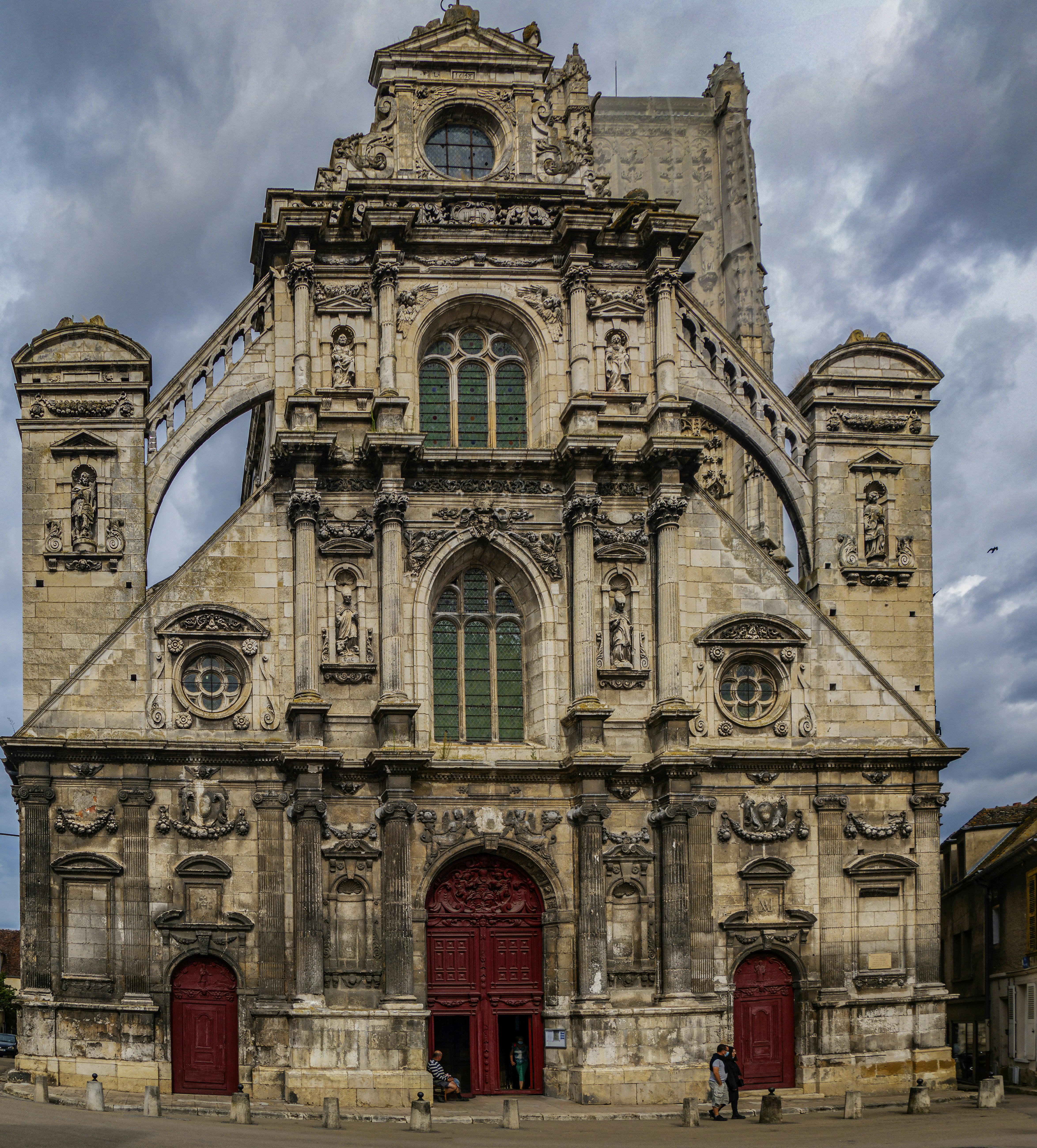 Burgundy: art, history, landscapes, and Grand Crus — 5